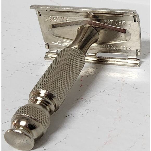 Vintage Gillette Travel Shave Kit w/ YUMA Razor Brush & Aftershave Bottle main image 9